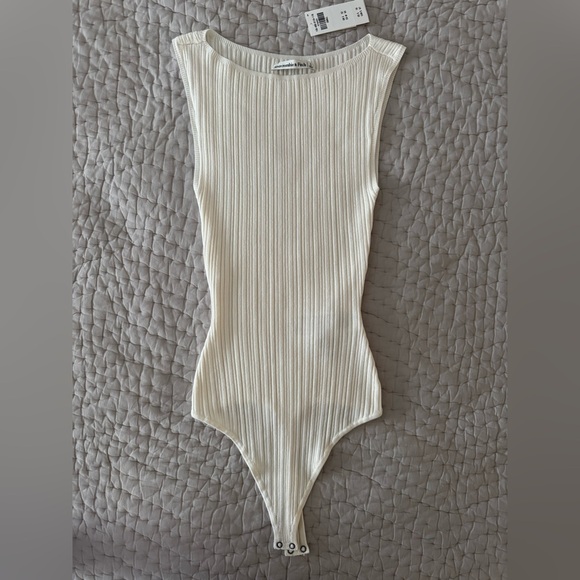 Abercrombie & Fitch Bodysuit - Picture 2 of 12